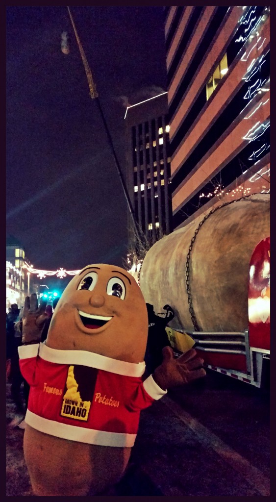 NYE Potato Drop IPC Mascot Spuddy Buddy prepares to ring in 2015